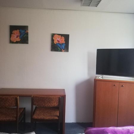 Tws Pension An Der B1 Magdeburgo Habitación foto